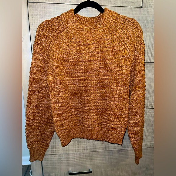 Universal Thread Cropped Sweater - Picture 4 of 4